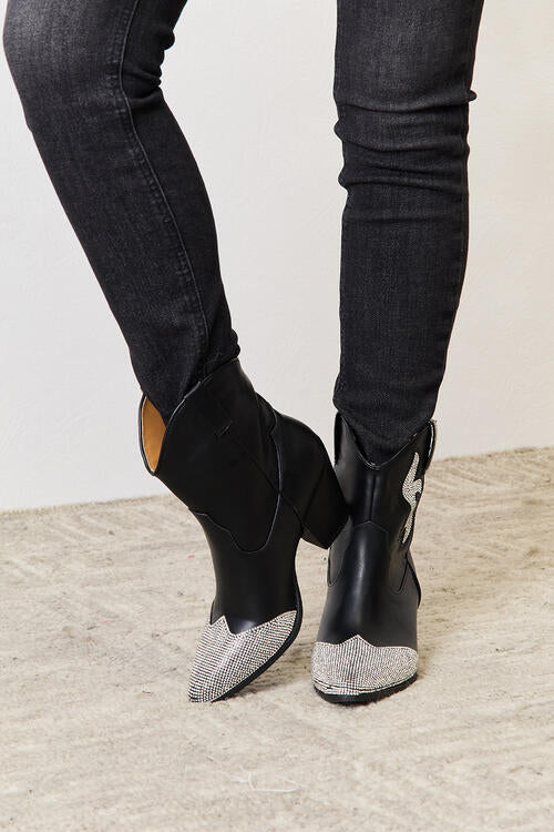 East Lion Corp Rhinestone Pointed Boots - The Sapphire Star
