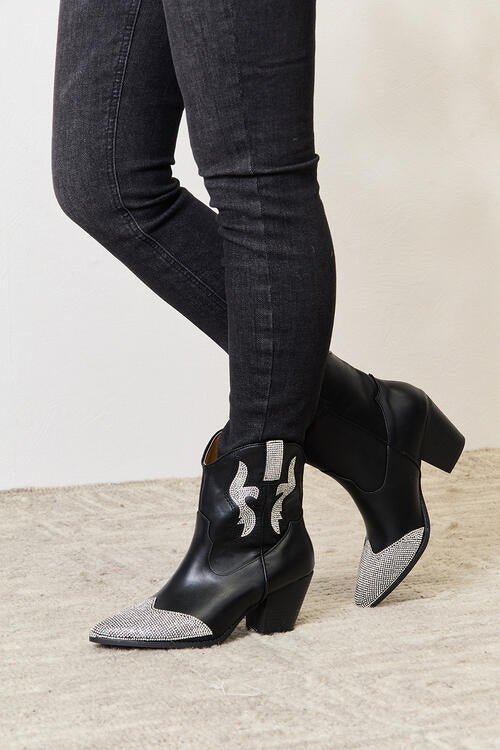 East Lion Corp Rhinestone Pointed Boots - The Sapphire Star