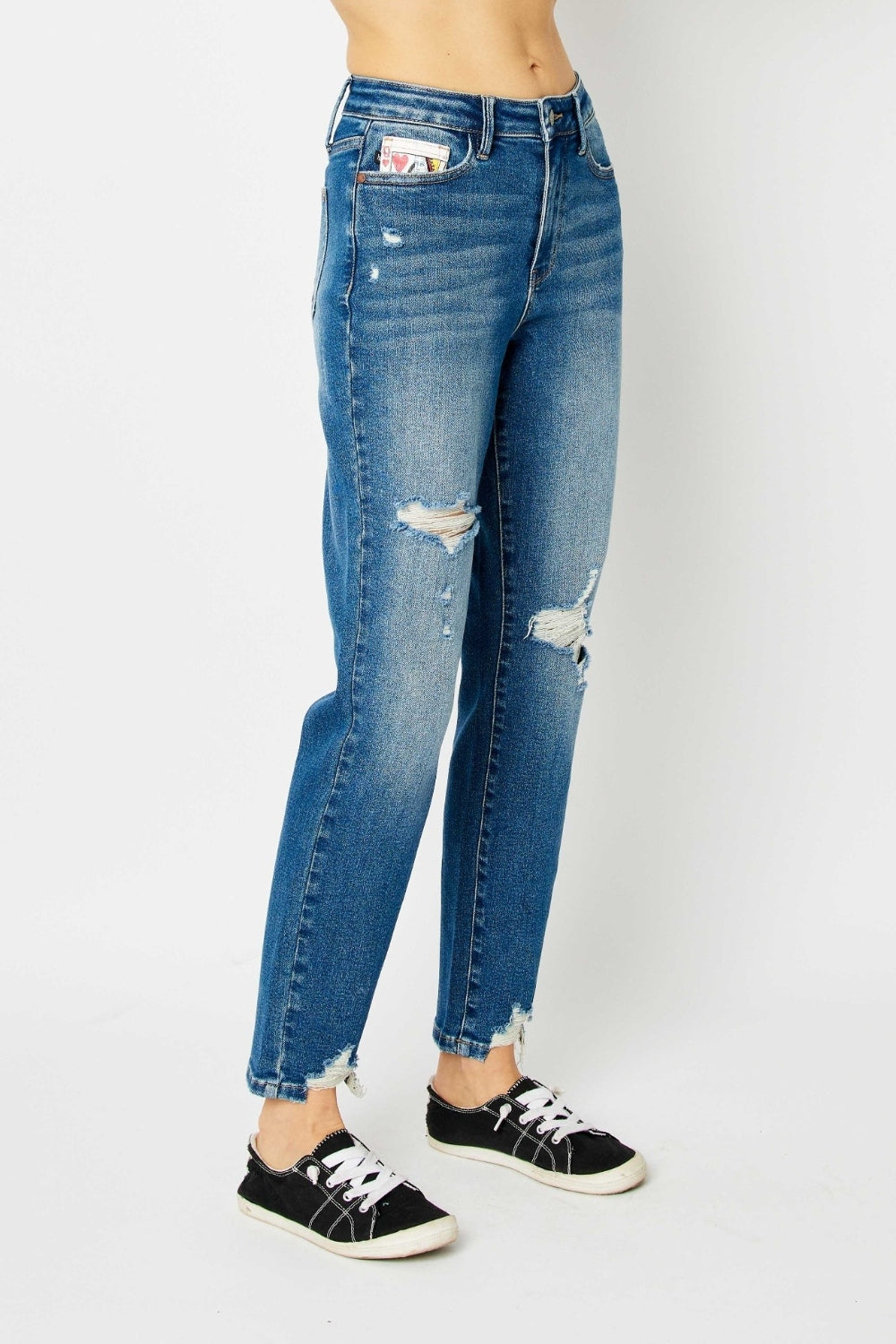 Judy Blue Queen of hearts Distressed Slim Jeans