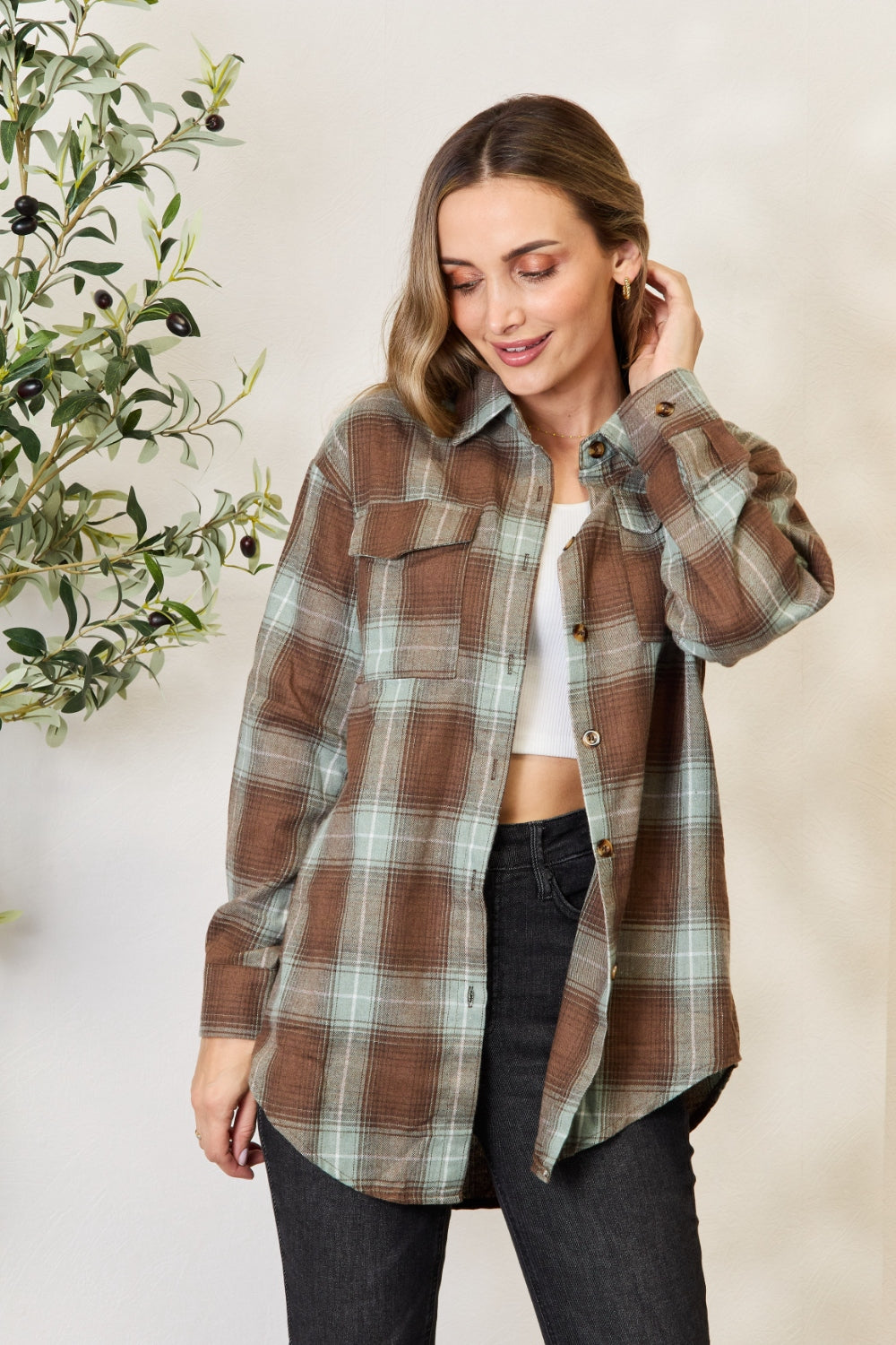 Olive Brown / S