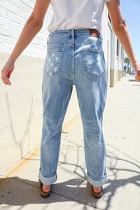 Judy Blue High-Rise Boyfriend Cuffed Hem Star Pocket Jeans