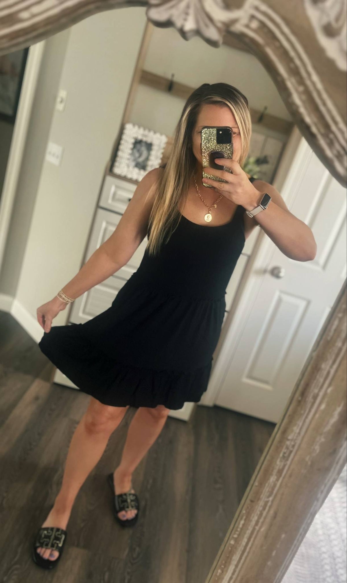 Black / small
