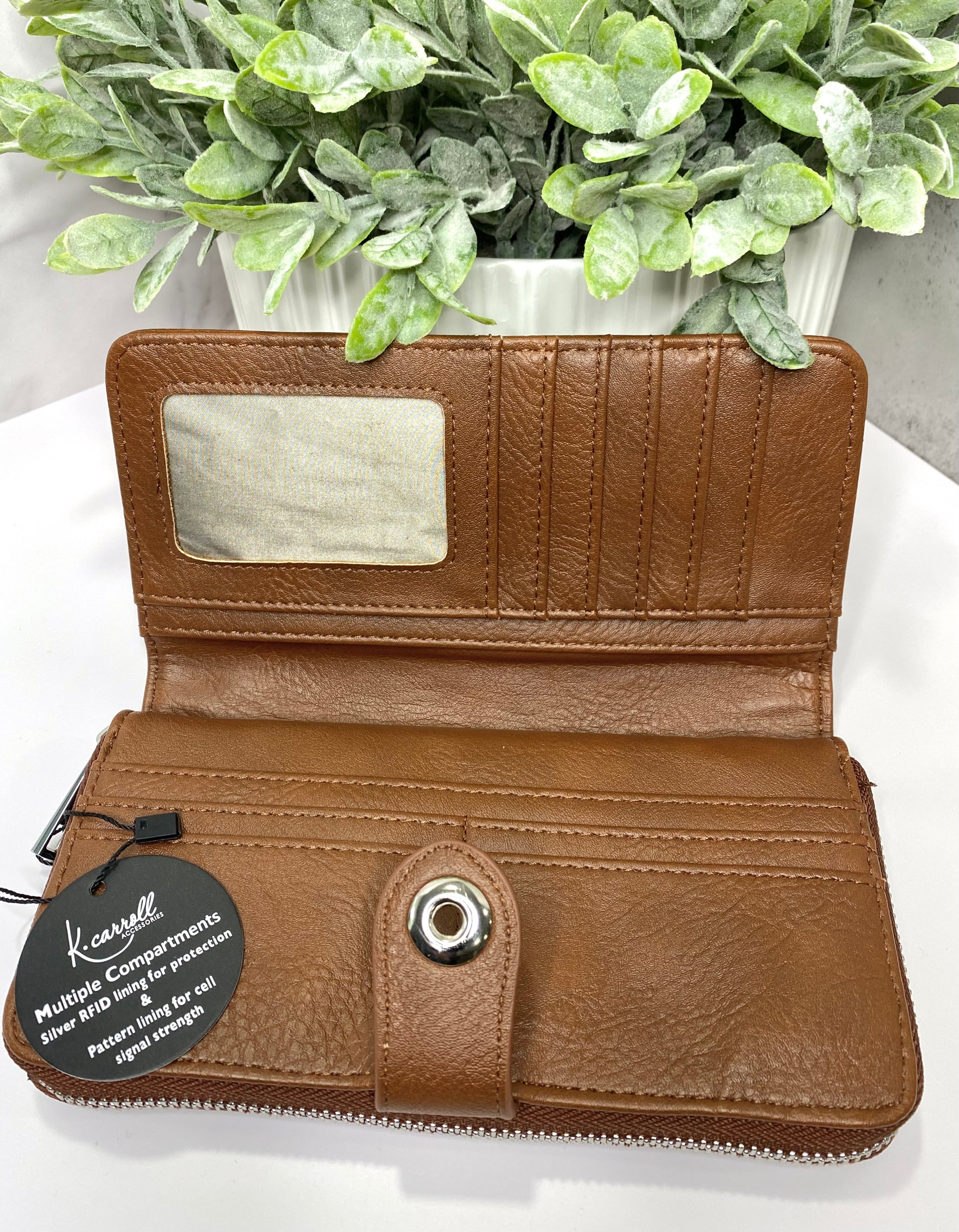 Eleanor Wallet in Camel