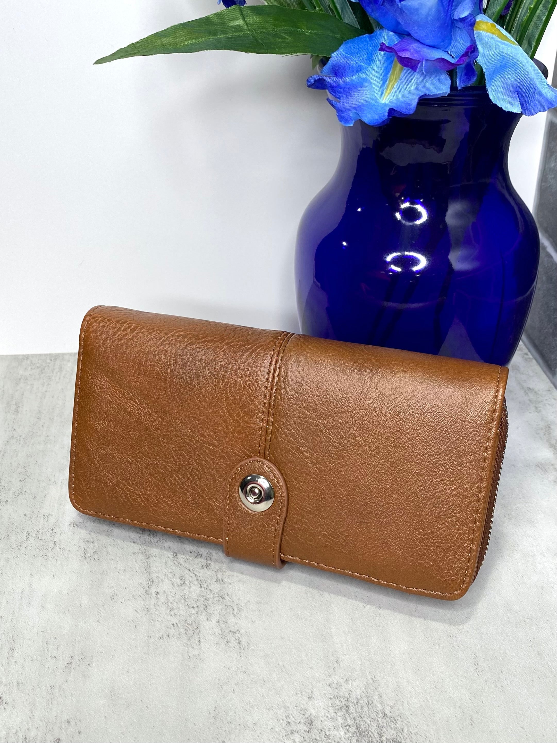 Eleanor Wallet in Camel