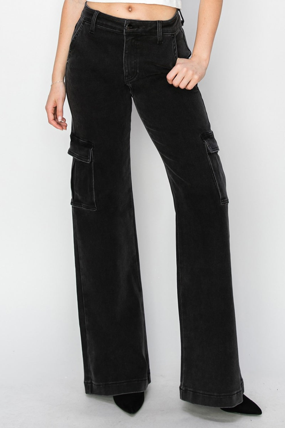 Black / 0(24)