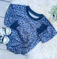BLANK SWEATER CREWNECK BUBBLES