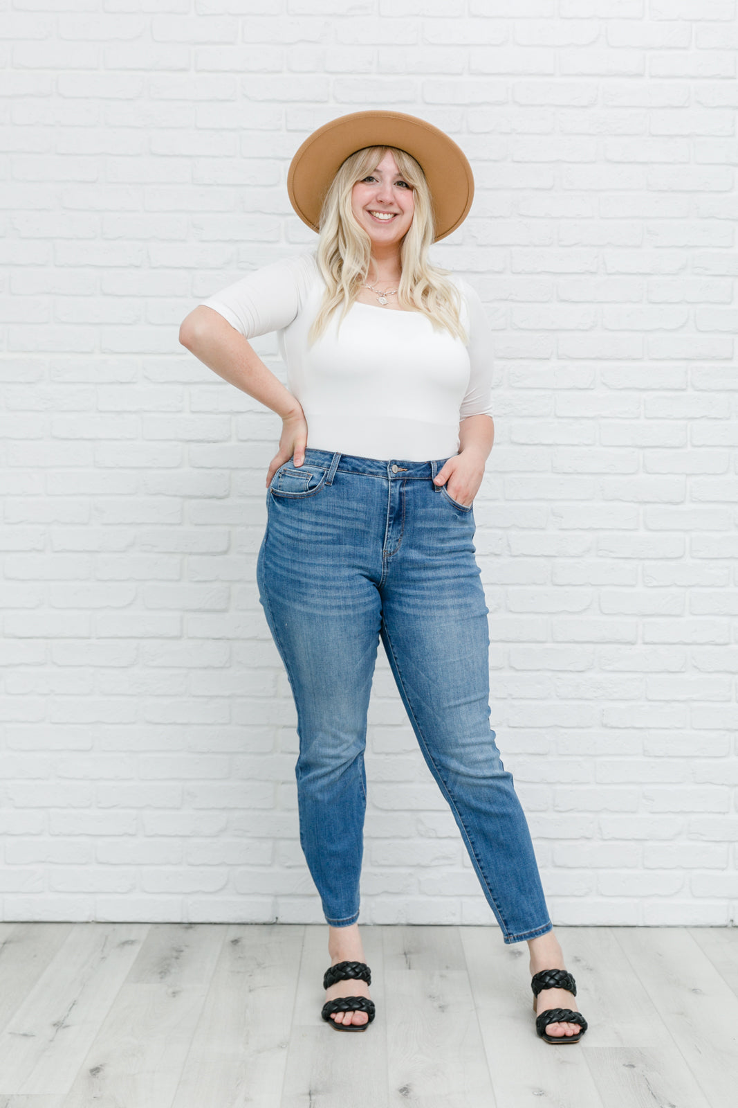 High Waist Slim Fit Jeans - The Sapphire Star