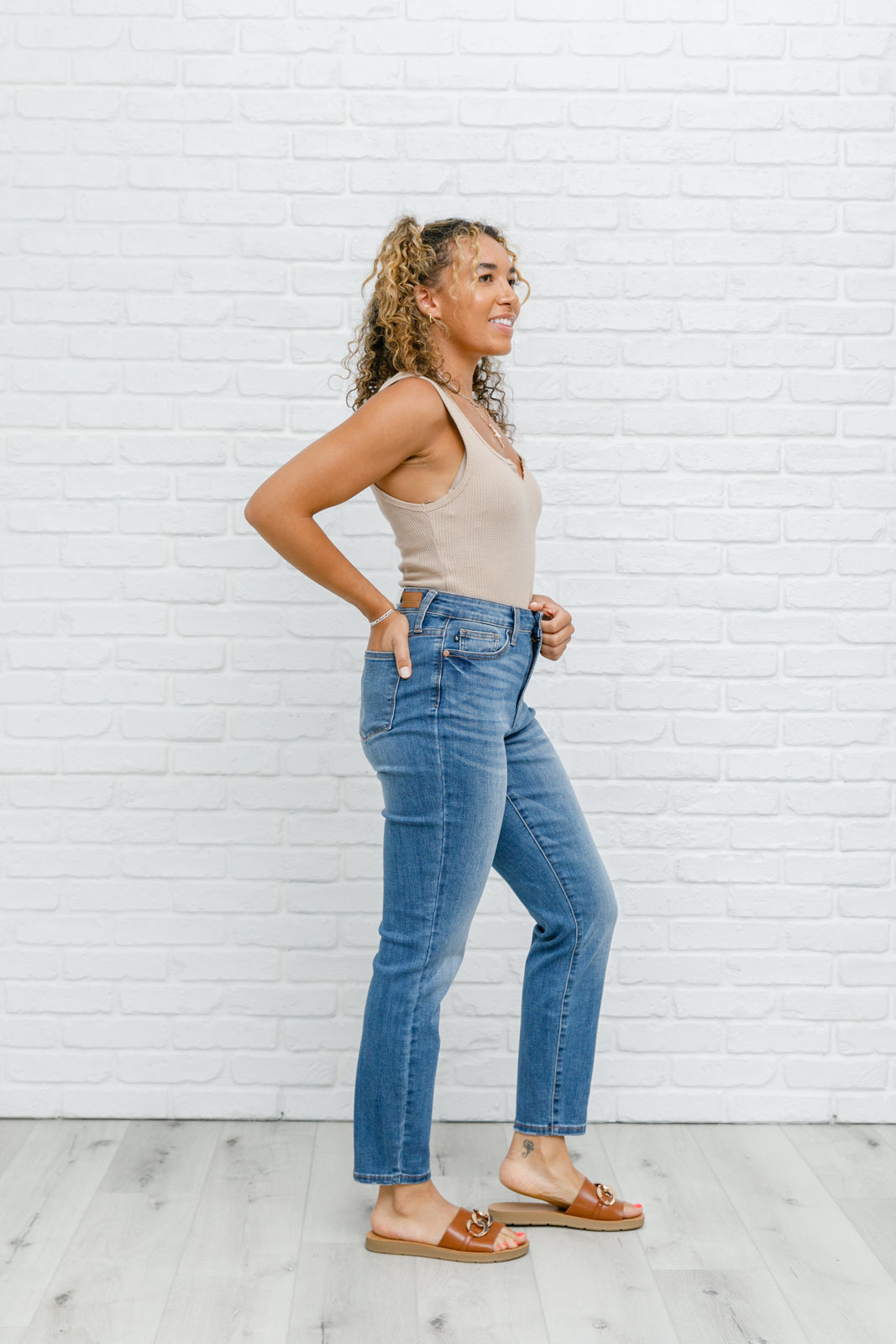 High Waist Slim Fit Jeans - The Sapphire Star