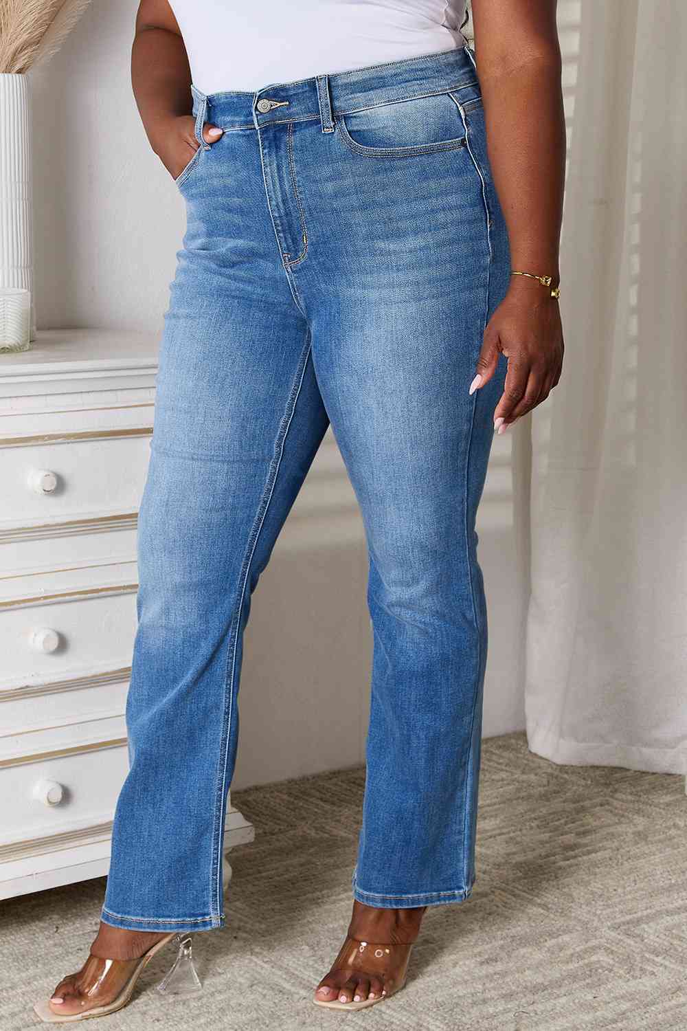 Judy Blue Full Size Straight Leg Jeans with Pockets - The Sapphire Star