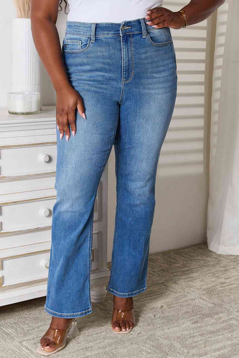 Judy Blue Full Size Straight Leg Jeans with Pockets - The Sapphire Star