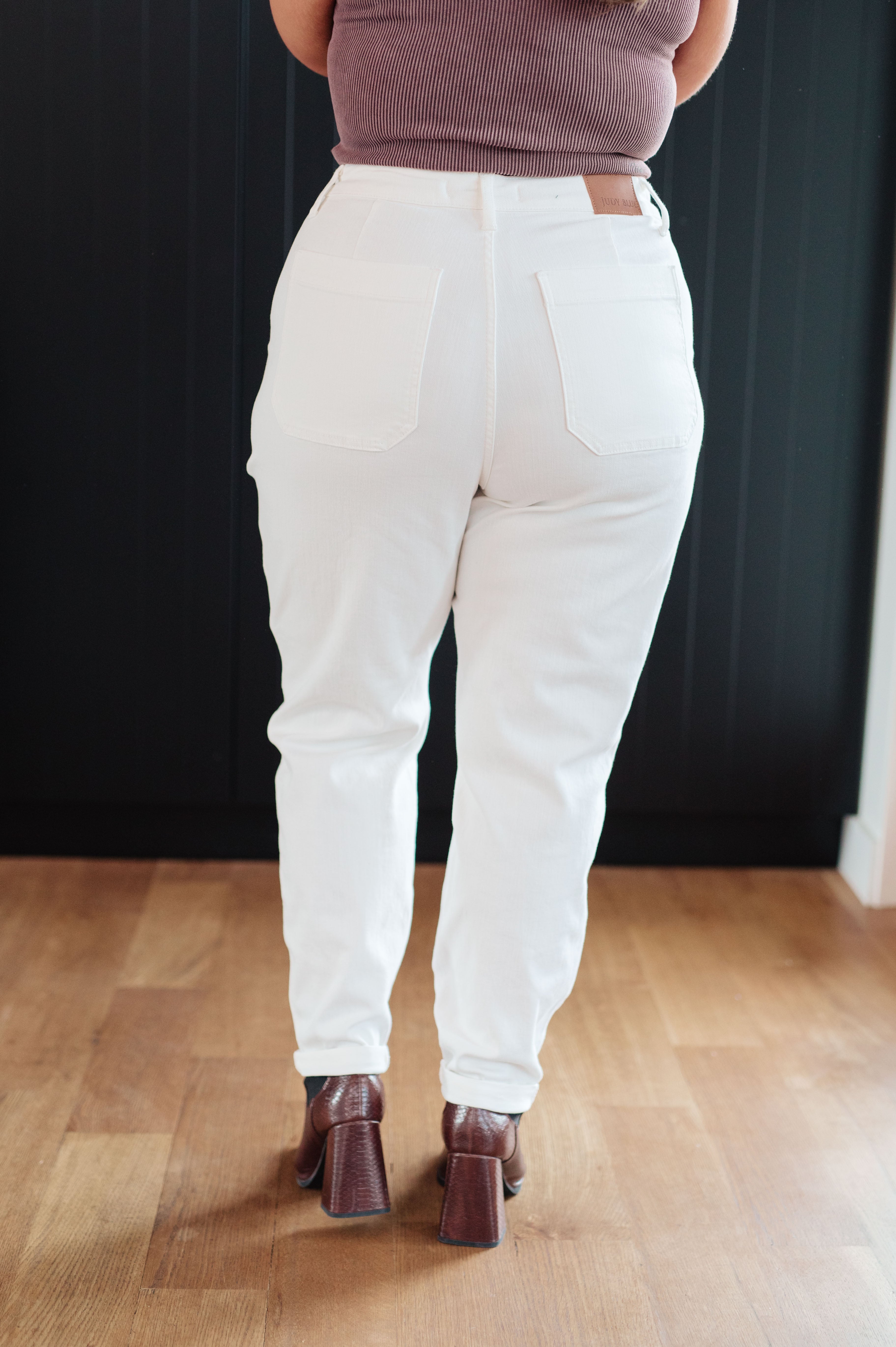 Charlene High Rise Jogger in Ecru - The Sapphire Star