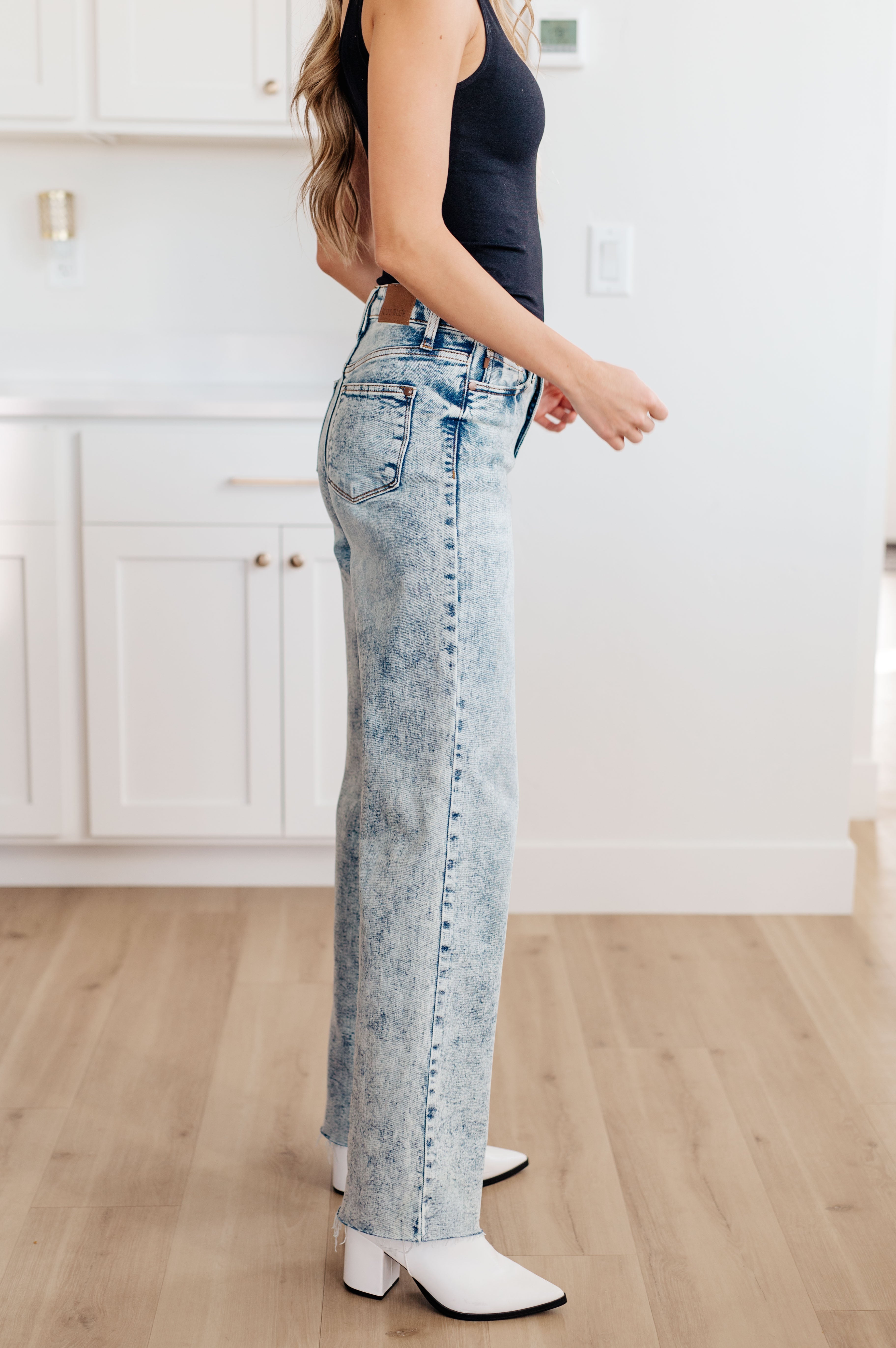 Dory High Waist Mineral Wash Raw Hem Wide Leg Jeans - The Sapphire Star