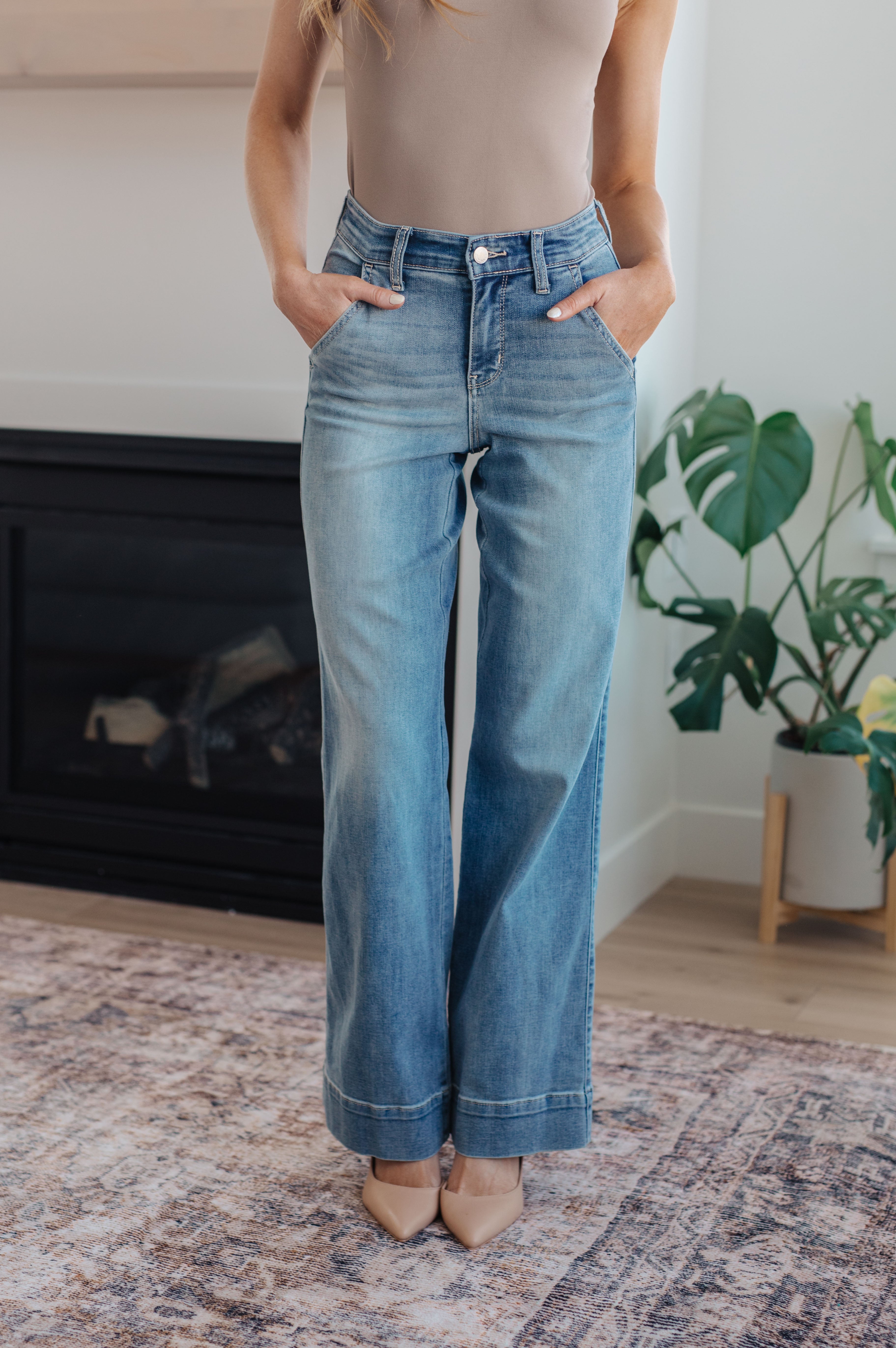 Mindy Mid Rise Wide Leg Jeans - The Sapphire Star